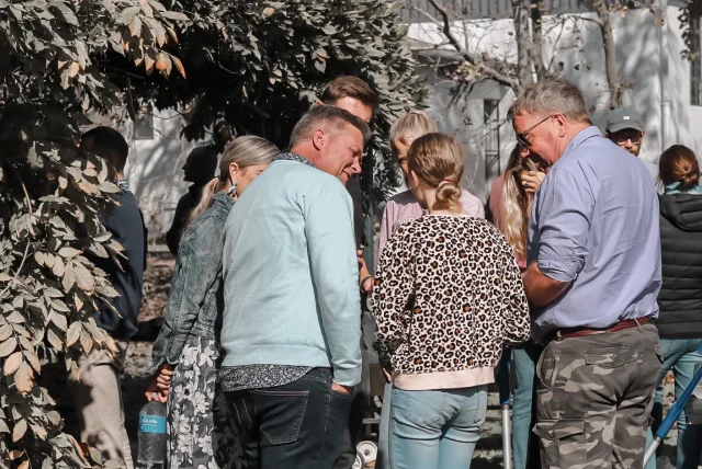 That moment when everyone’s already on holiday… even if they’re technically still around.

Stellenbosch is slow, sunny, and in full festive mode - colourful tables, easy plans, and gatherings that don’t need an excuse.

We’re very here for this energy. 🌞🎉

#TheSiloAndShed #Stellenbosch #HolidayMood #FestiveSeason #WinelandsVibes